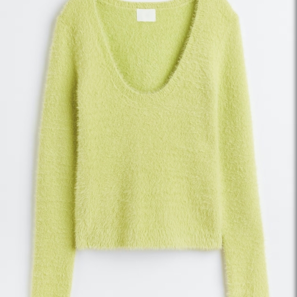 H&M Sweaters - 💋H&M Green Crew Neck Sweater Soft Knit Relaxed Fit💋